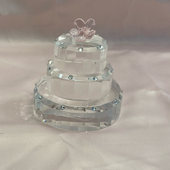 NEW (no box) Simon Design 3 Tiered Crystal Cake Paperweight with Pink Flower Top - Picture 3 of 4